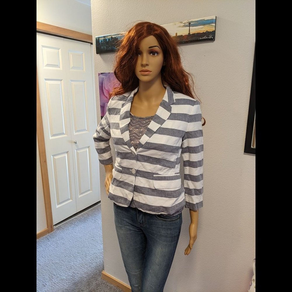 Banana Republic Gray/White Stripe Blazer Size 2 Petite - Picture 1 of 7